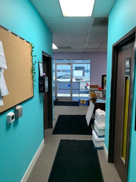 More Photos Of 15505-15515 Minnesota Ave, Paramount Warehouse For Lease