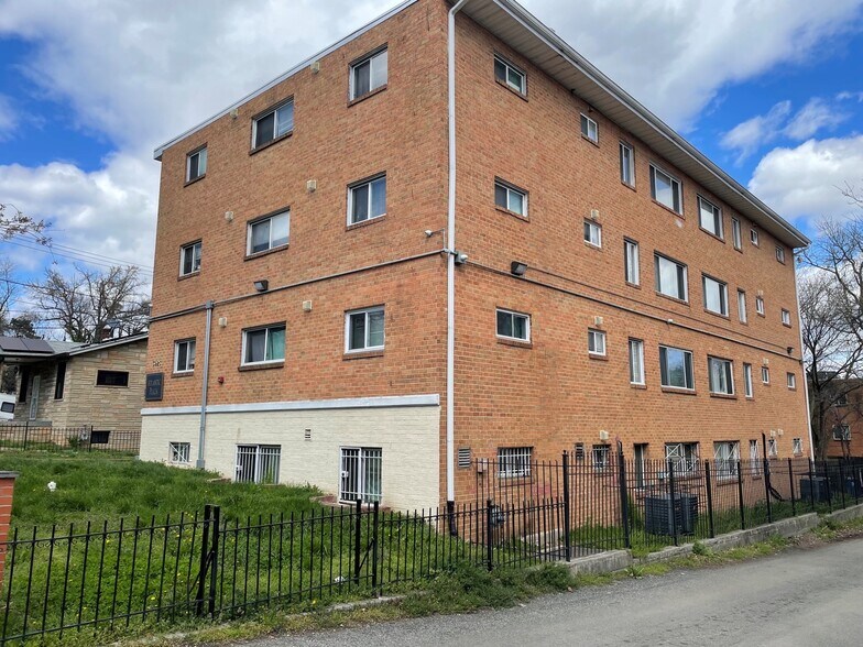 More Photos Of 3928 1st St SE, Washington Apartments For Sale