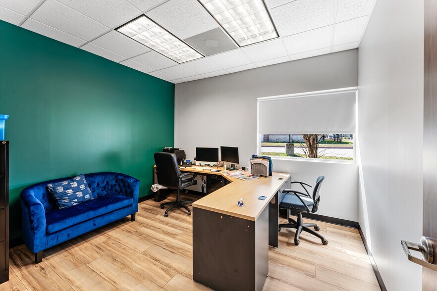 More Photos Of 6319 Cypresswood Dr, Spring Medical For Lease