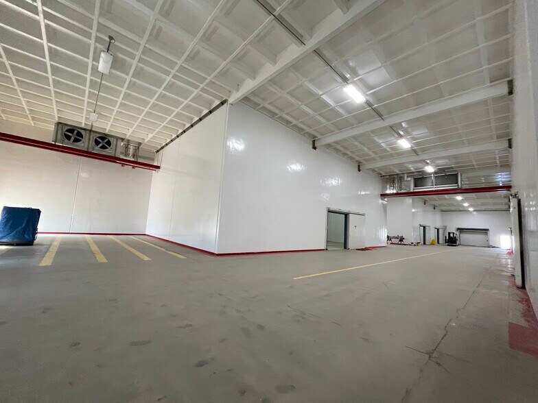 More Photos Of 13002 Zachary Ave, McFarland Specialty For Sale