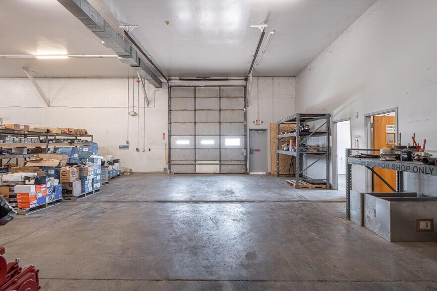 More Photos Of 1116 W County Road 450 N, Brazil Truck Terminal For Lease