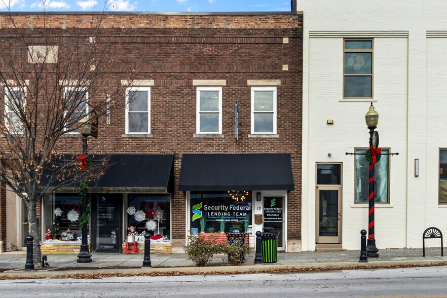 More Photos Of 14 W Main St, Carmel Storefront Retail Office For Sale