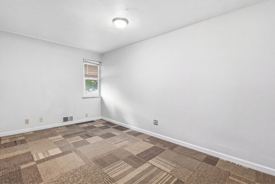 More Photos Of 1000 34th Ave, Greeley Freestanding For Sale