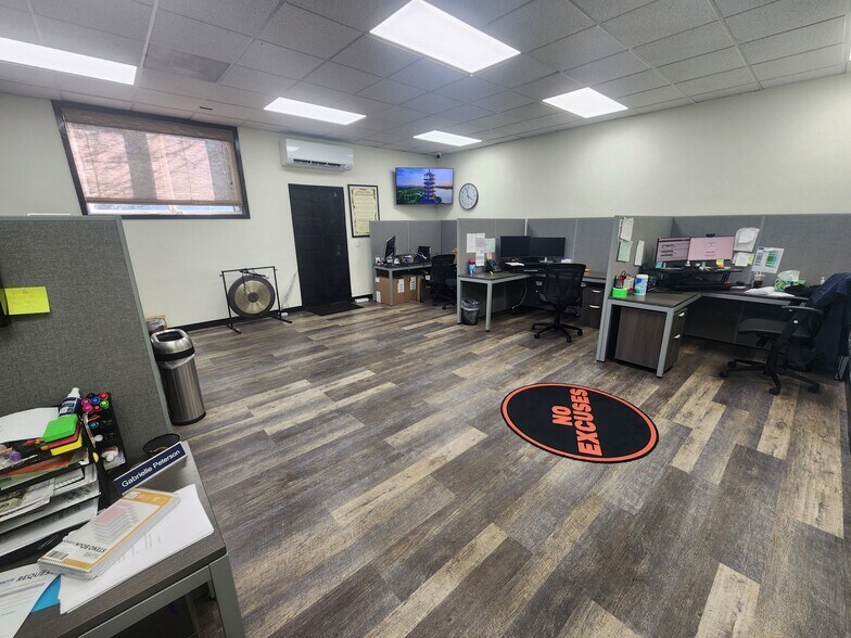 More Photos Of 6511 NE 18th St, Vancouver Industrial For Sale