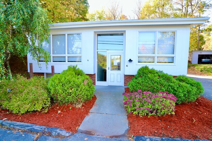 More Photos Of 41 Highland Ave, Newport Warehouse For Sale