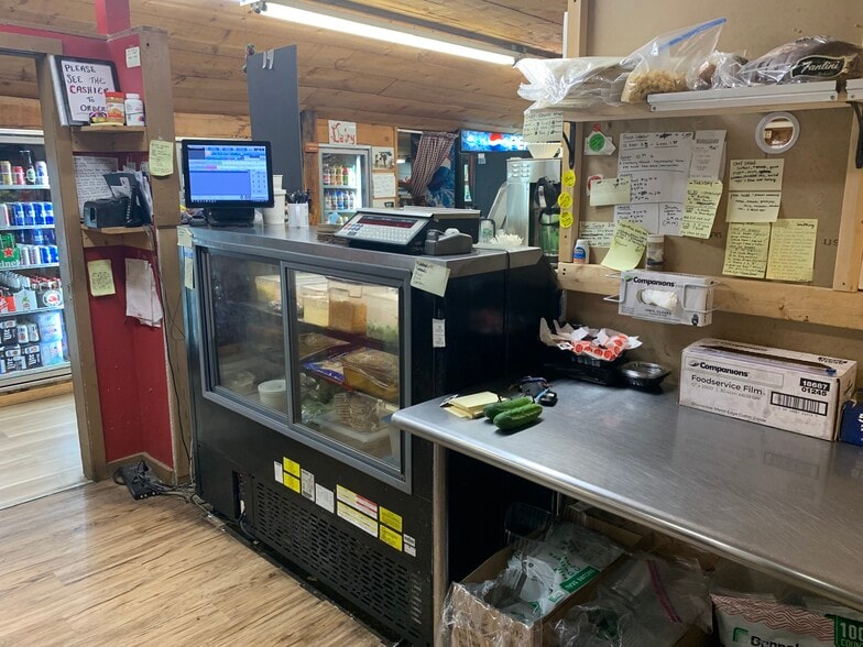 More Photos Of 157 Summer St, Kennebunk Convenience Store For Sale