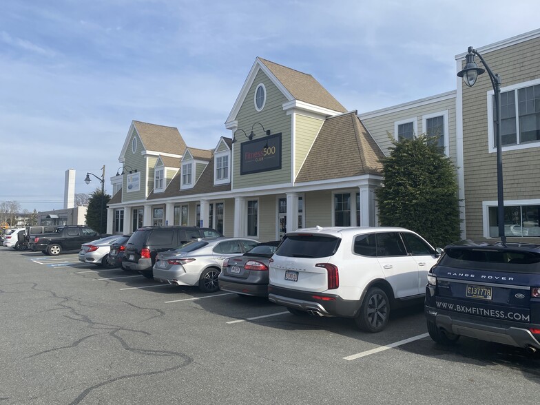 More Photos Of 540 Main St, Hyannis General Retail For Sale