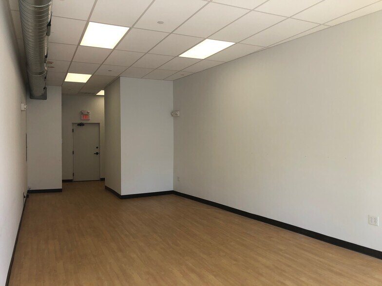 More Photos Of 293 Belmont St, Belmont Storefront Retail Office For Lease