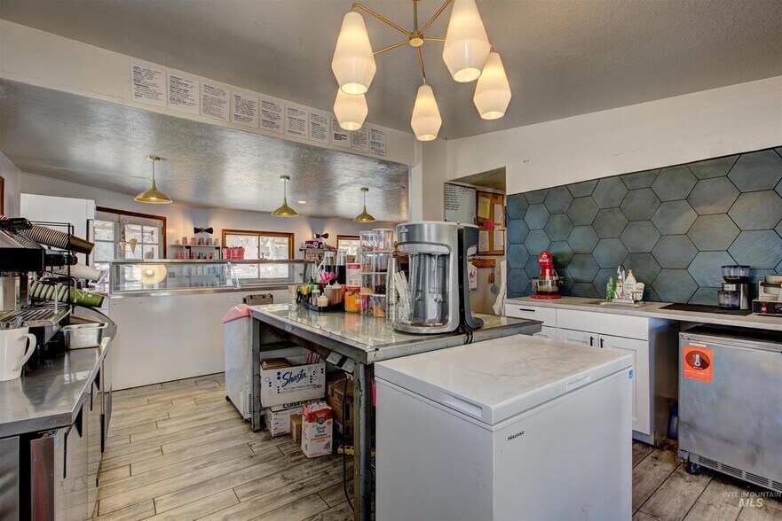 More Photos Of 101 Montgomery St, Idaho City Storefront Retail Residential For Sale