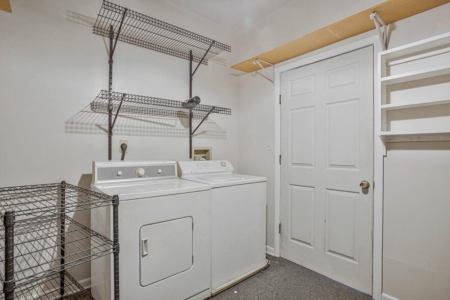 More Photos Of 6285 Shady Side Rd, Shady Side General Retail For Sale