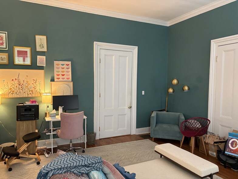 More Photos Of 325 N Milledge Ave, Athens Office For Sale