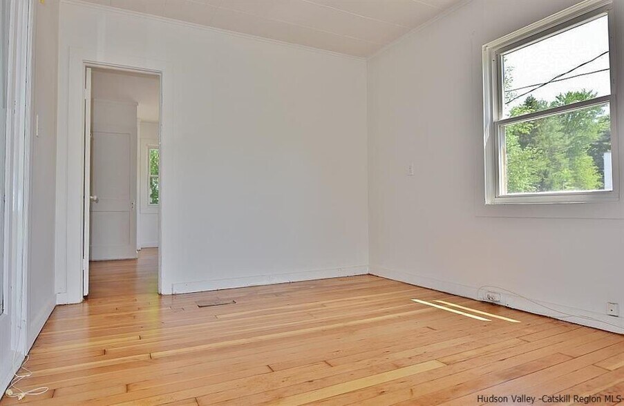 More Photos Of 235 Main St, New Paltz Apartments For Sale