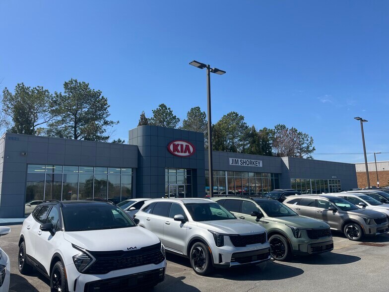 Primary Photo Of 2821 Browns Bridge Rd, Gainesville Auto Dealership For Sale