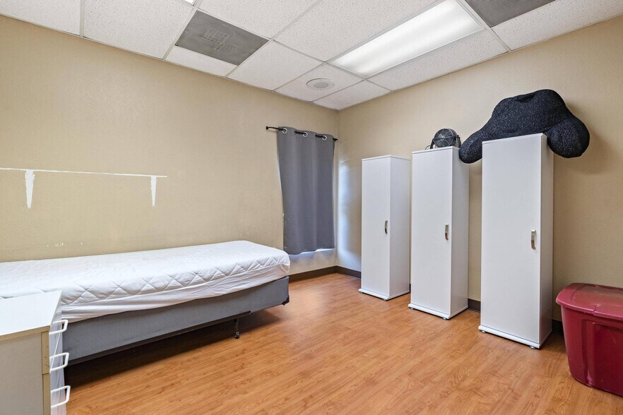 More Photos Of 110 Spring Hill Dr, Grass Valley Manufacturing For Sale