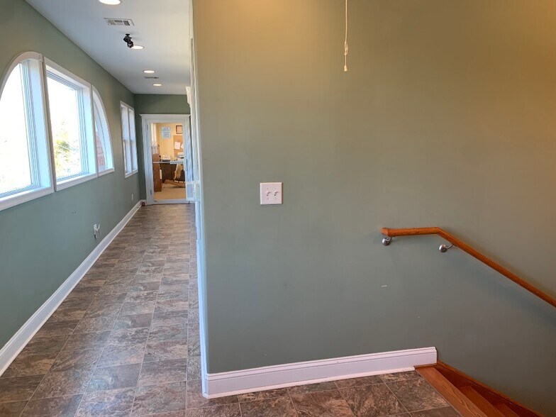 More Photos Of 112 Giffordtown Ln, Little Egg Harbor General Retail For Lease