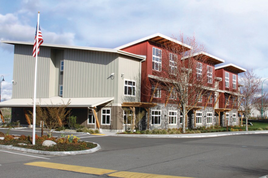 More Photos Of 700 Prairie Park Ln SE, Yelm Hotel For Sale