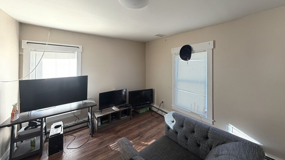 More Photos Of 14 High St, Pembroke Multifamily For Sale