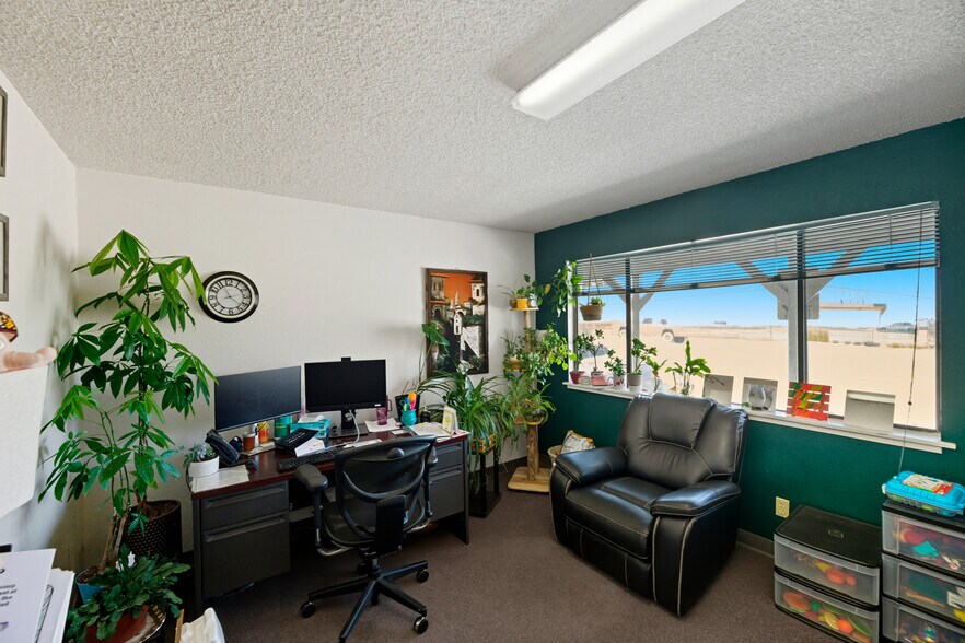 More Photos Of 1000 C St, Hawthorne Office Residential For Sale