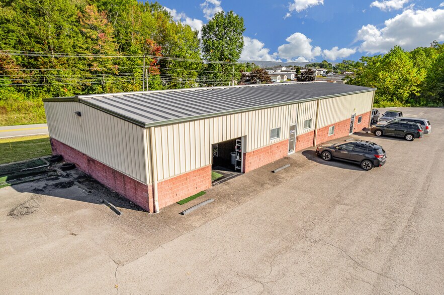 More Photos Of 951 Point Marion Rd, Morgantown Light Manufacturing For Sale