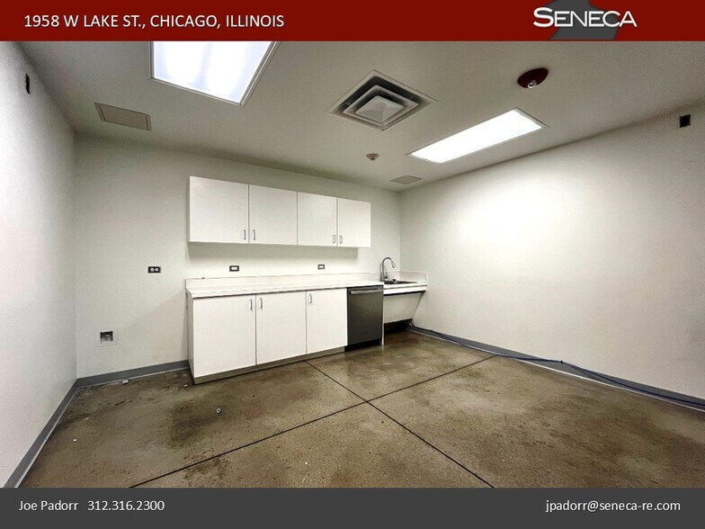 More Photos Of 1932-1958 W Lake St, Chicago Light Distribution For Lease