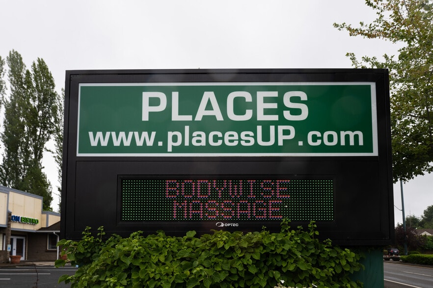 More Photos Of 2709-2811 Bridgeport Way, Tacoma Unknown For Lease