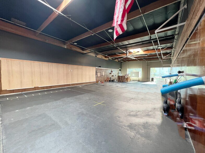 More Photos Of 26981 Vista Terrace, Lake Forest Light Manufacturing For Lease