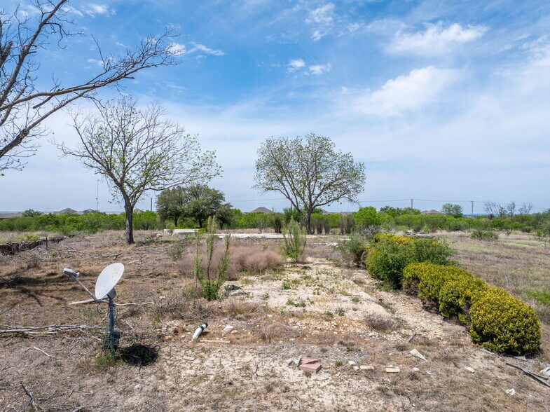 More Photos Of 409 Franks Rd, New Braunfels Land For Sale