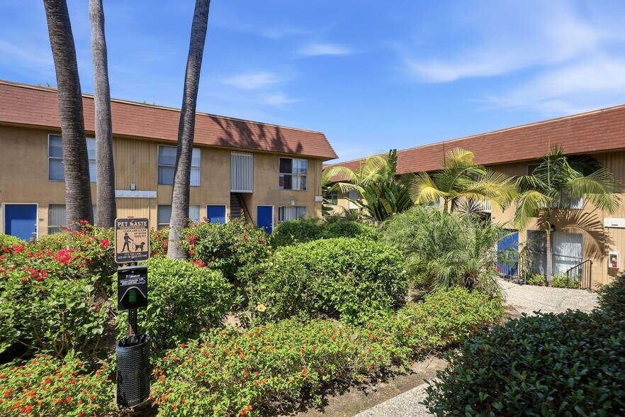 More Photos Of 4881 Rolando Ct, San Diego Apartments For Sale