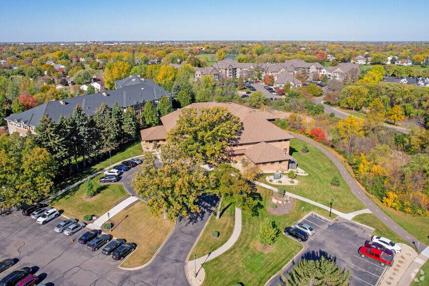 More Photos Of 8525 Edinbrook Xing, Minneapolis Office For Lease