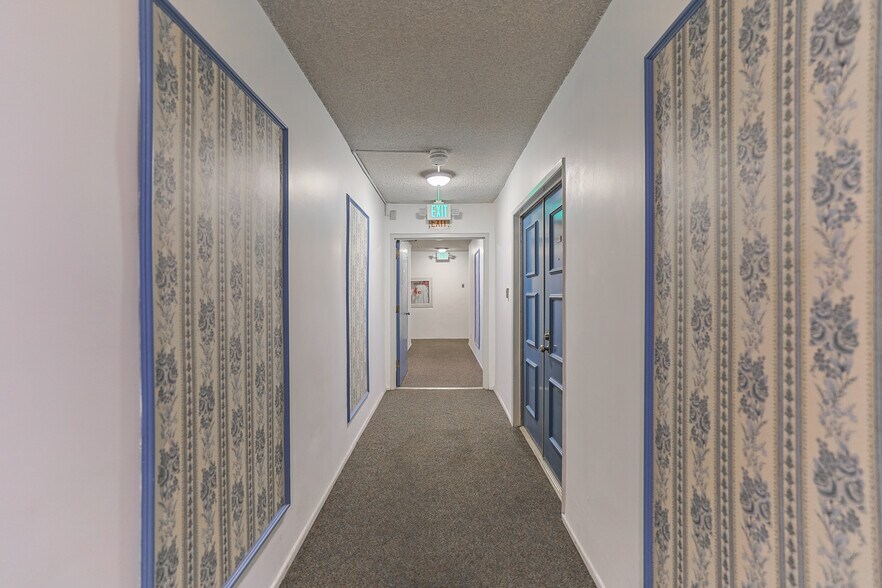 More Photos Of 142 S Wetherly Dr, Los Angeles Apartments For Sale