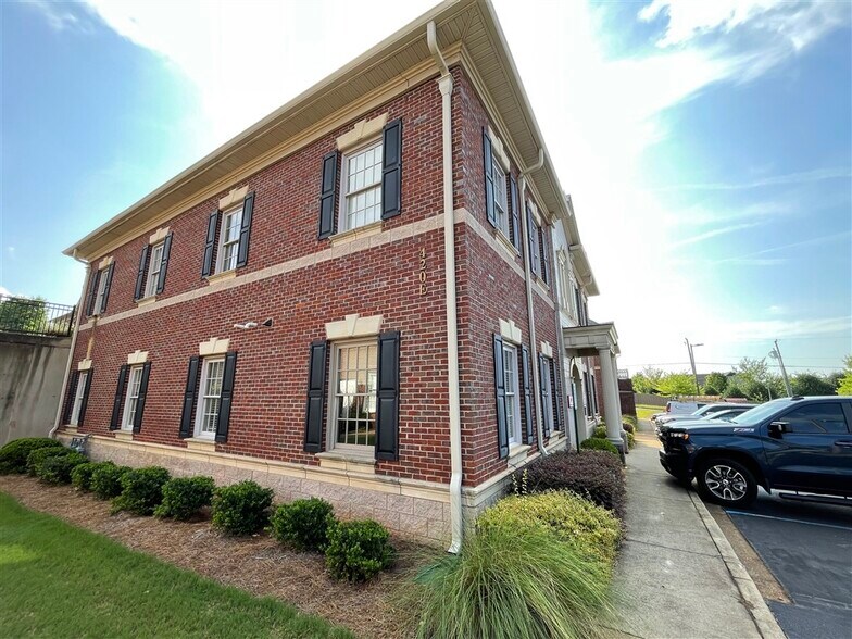 More Photos Of 420 The Parkway, Greer Office Residential For Lease