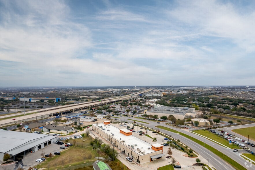 More Photos Of 3200 Greenlawn Blvd, Round Rock General Retail For Lease