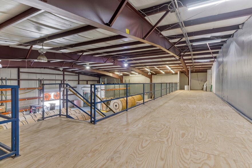 More Photos Of 6632 Elva St, Milton Industrial For Lease