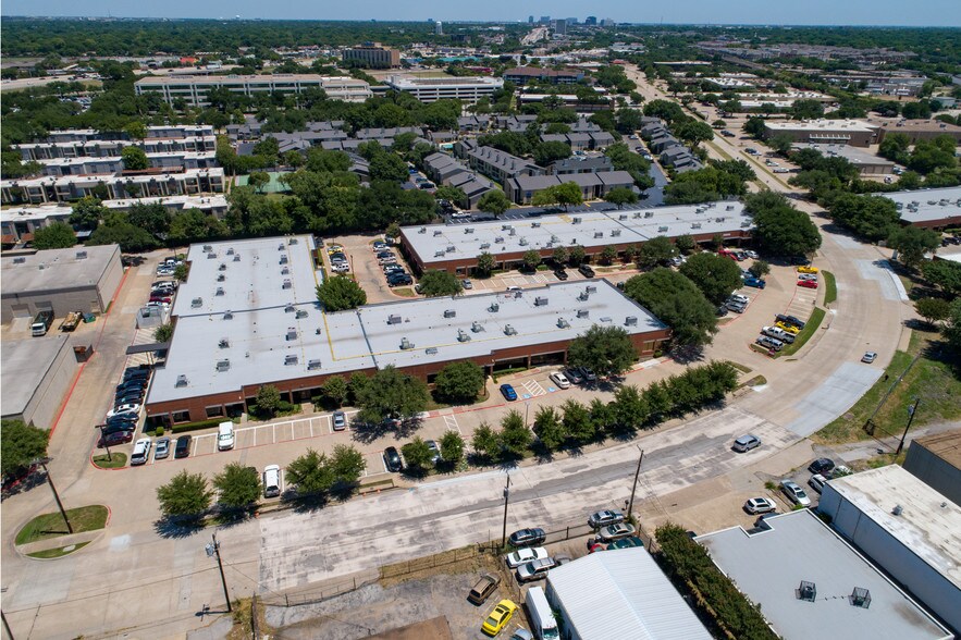 More Photos Of 1300 S Sherman St, Richardson Office For Sale