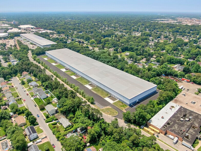 More Photos Of 145 Candlewood Rd, Bay Shore Warehouse For Lease