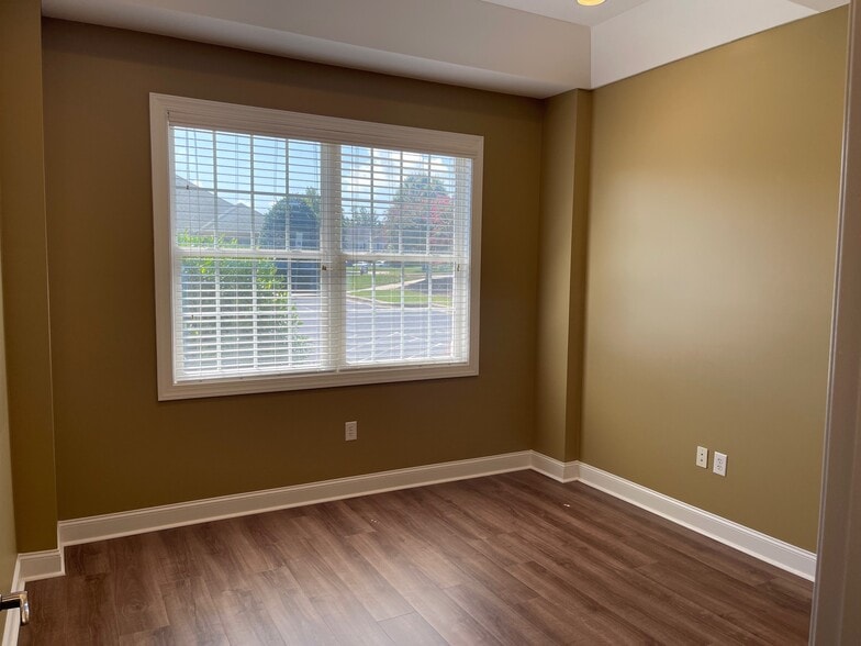 More Photos Of 2977 Crouse Ln, Burlington Medical For Lease