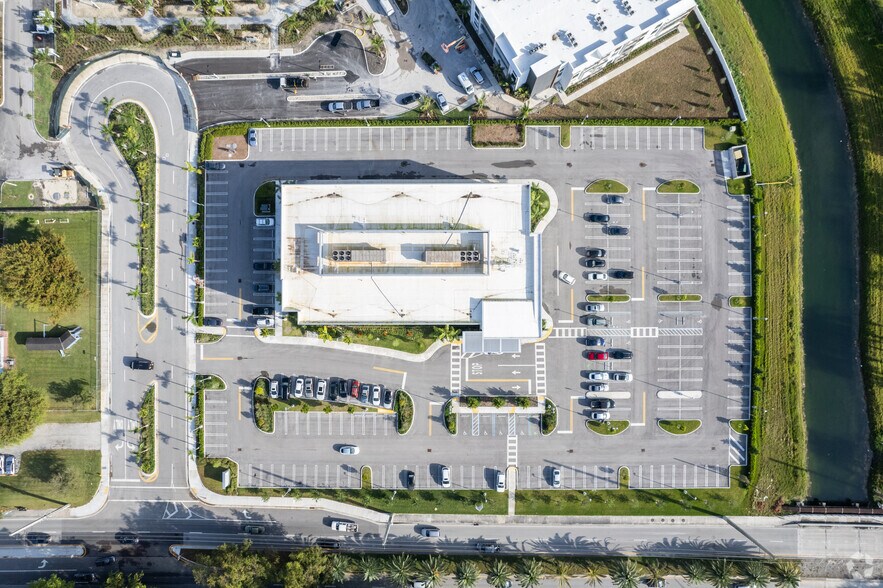 More Photos Of 15155 SW 97th Ave, Miami Medical For Lease