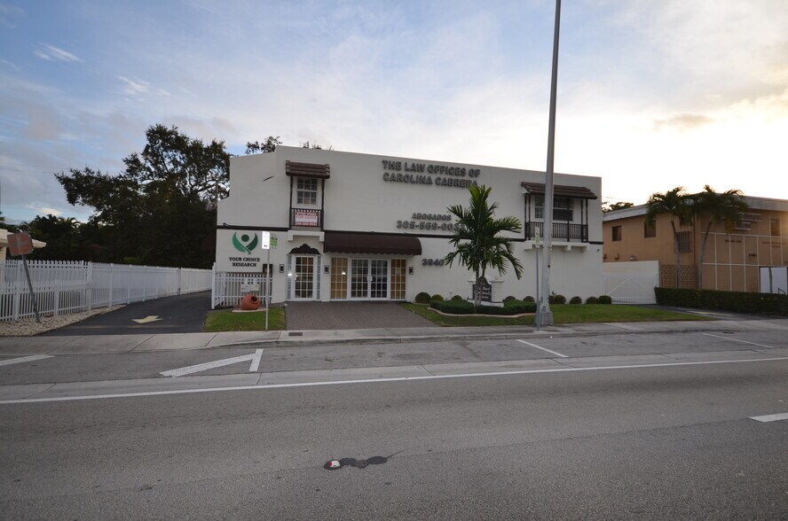 More Photos Of 3940 W Flagler St, Coral Gables Medical For Sale