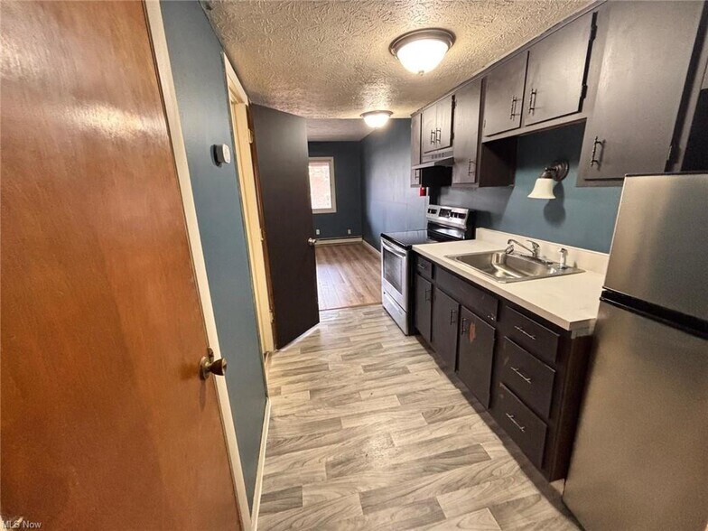 More Photos Of 519 Crosby St, Akron Apartments For Sale