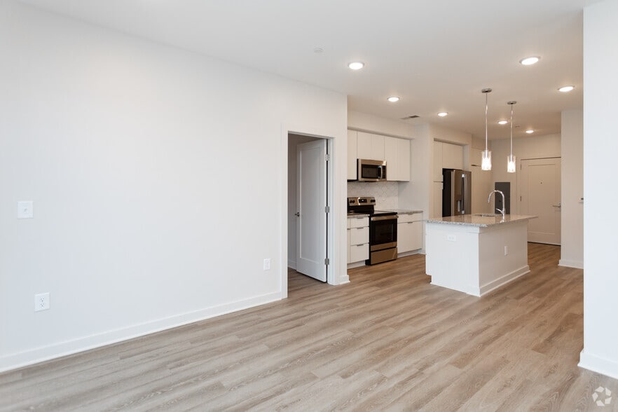 More Photos Of 650 N Main St, High Point Apartments For Lease