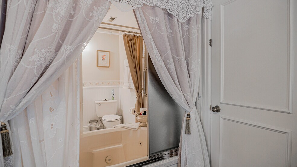 More Photos Of 118 S 300 W, Heber City Hospitality For Sale