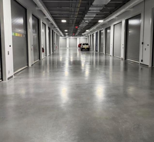 More Photos Of 4229 FM 620, Austin Showroom For Sale