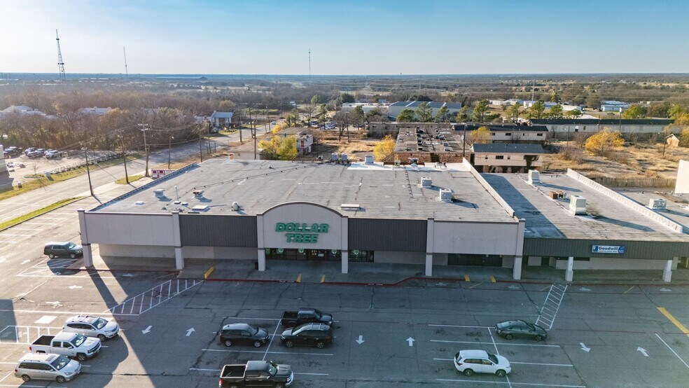 More Photos Of 2701 State Highway 50, Commerce Unknown For Lease