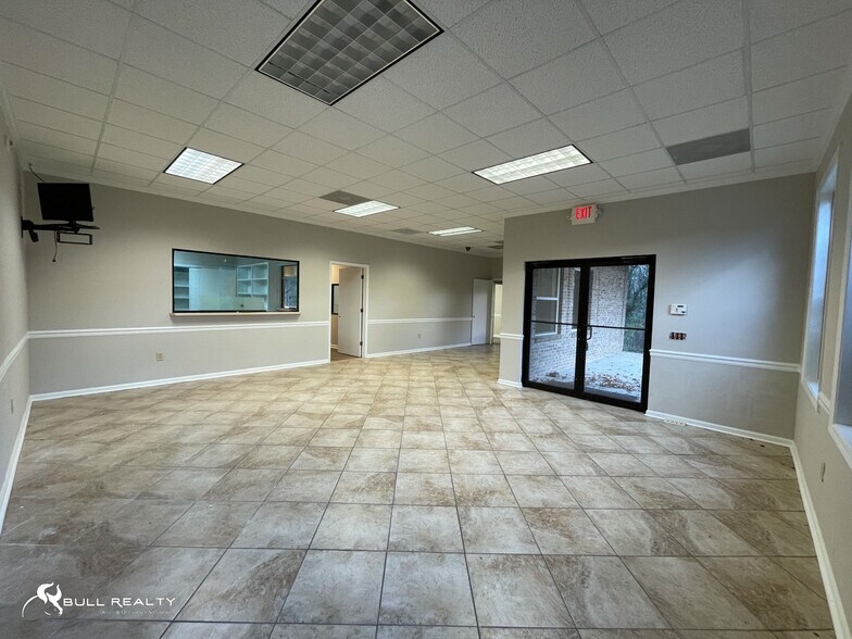 More Photos Of 247 Lana Dr, Gray Office For Sale