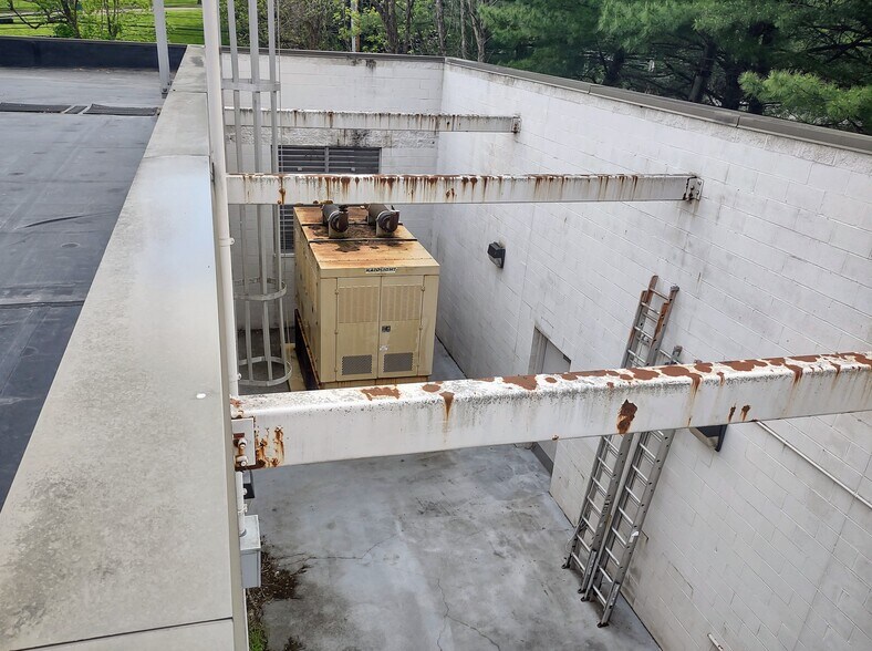 More Photos Of 161 Tarbell St, Akron Telecom Hotel Data Hosting For Sale