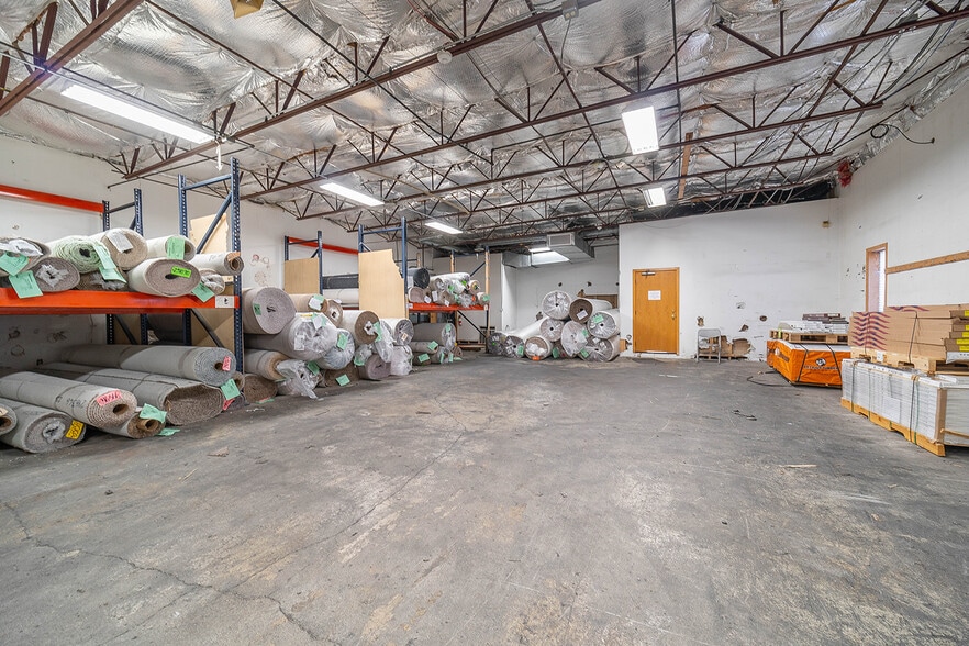 More Photos Of 3657 Trabue Rd, Columbus Warehouse For Sale
