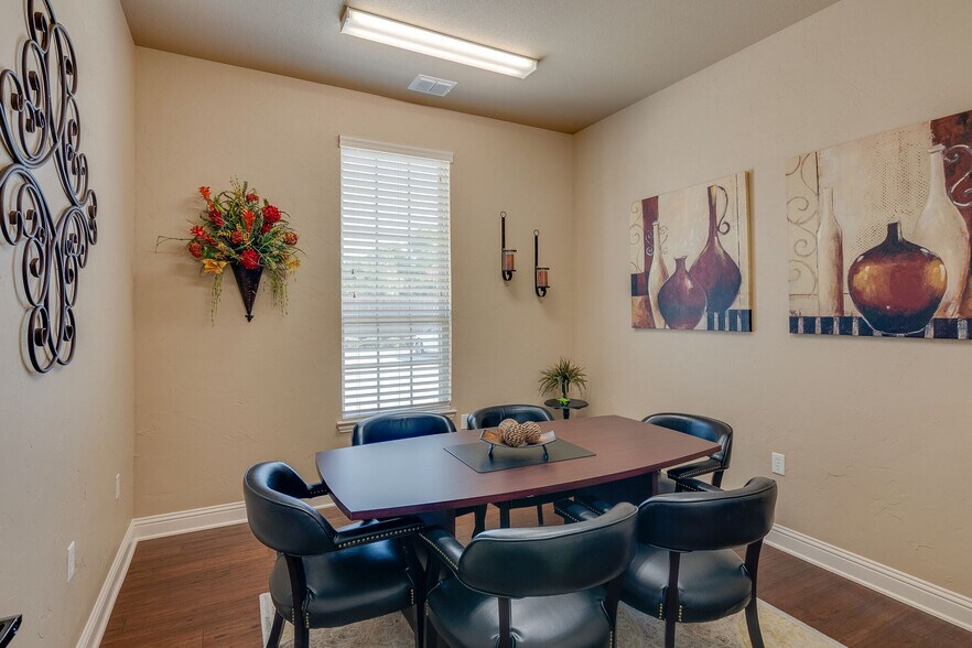 More Photos Of 8508 Precinct Line Rd, Colleyville Office For Sale