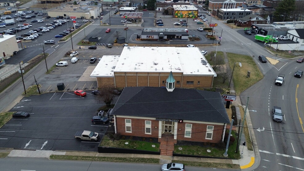 More Photos Of 2 Park St, Athens Office For Sale