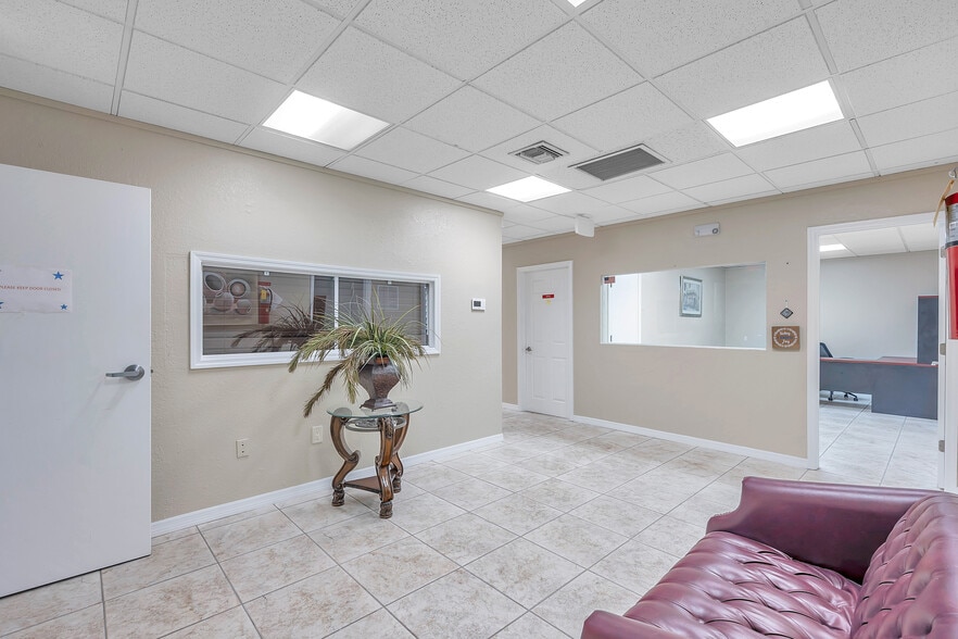 More Photos Of 5223 Park Blvd, Pinellas Park Office For Sale