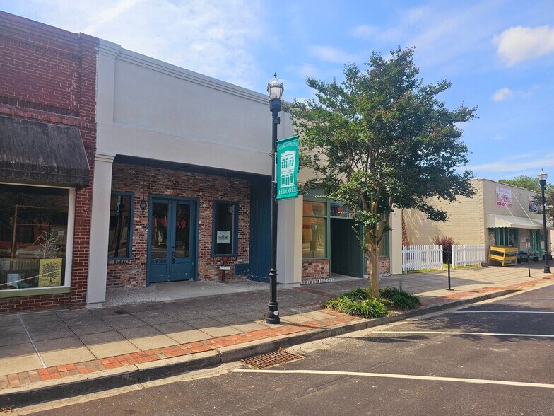More Photos Of 2725 Cleveland St, Elloree Restaurant For Sale
